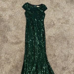 Ricarica Cap Sleeve Sequin Dress